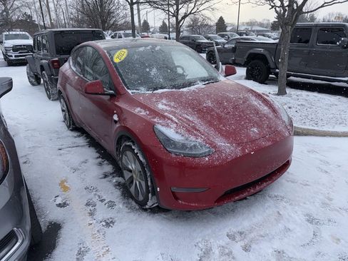 Used 2023 Tesla Model Y Long Range image 13
