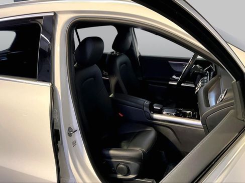 Used 2022 Mercedes-Benz GLA 250 4MATIC image 8