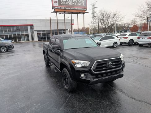 Used 2021 Toyota Tacoma SR5 image 2