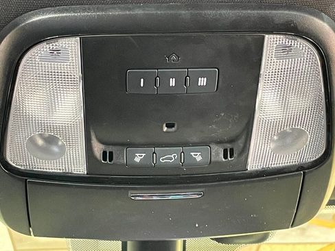Used 2022 Dodge Durango R/T w/ Blacktop Package AWD/4WD image 41