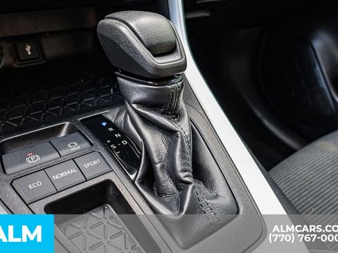 Used 2021 Toyota RAV4 LE image 44