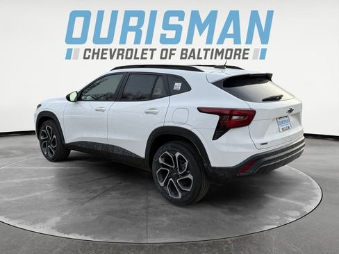 New 2026 Chevrolet Trax RS w/ Sunroof Package image 4