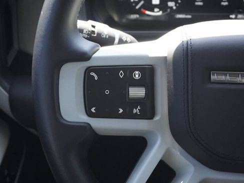 Used 2024 Land Rover Defender 110 SE AWD/4WD image 12