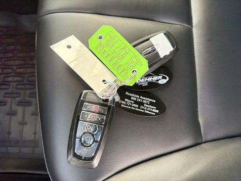 Used 2022 Lincoln Corsair FWD image 30