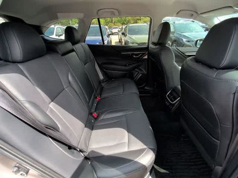Used 2022 Subaru Outback Limited image 18