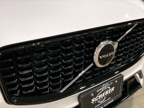 Certified 2023 Volvo XC60 B5 Ultimate w/ Climate Package image 29