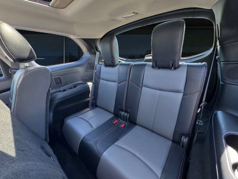Used 2020 Nissan Pathfinder SL AWD/4WD image 17