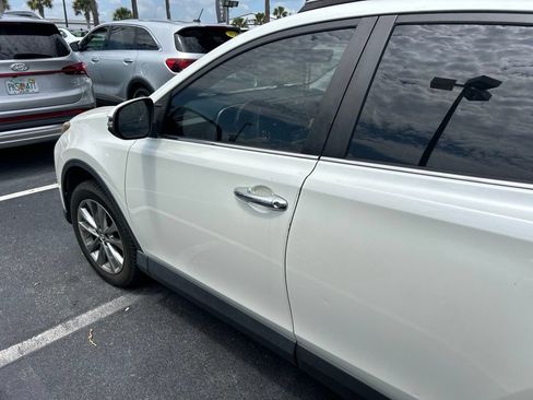 Used 2017 Toyota RAV4 Limited FWD image 1