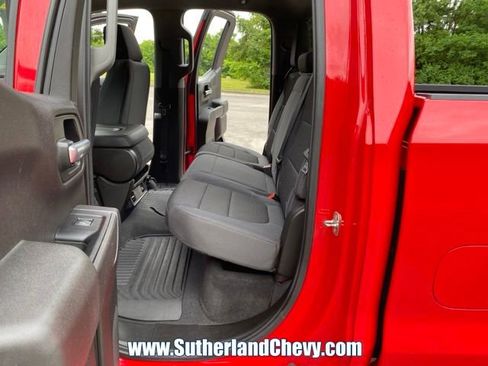 Used 2019 Chevrolet Silverado 1500 Custom w/ Custom Convenience Package AWD/4WD image 36