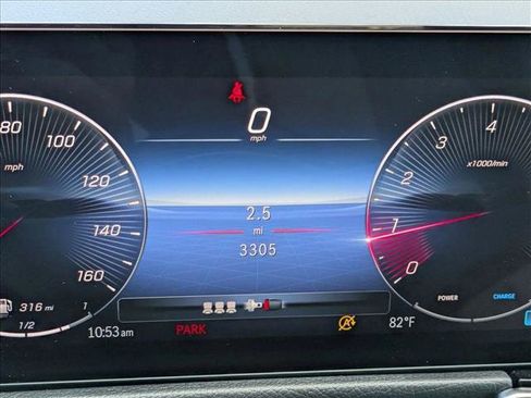 Used 2026 Mercedes-Benz GLB 250 image 11