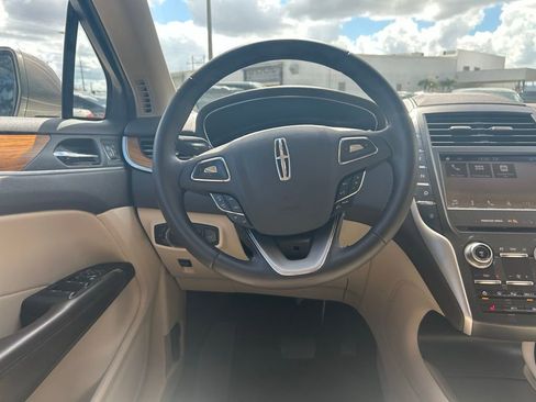 Used 2019 Lincoln MKC Select w/ Select Plus Package image 43