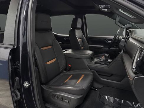 Used 2023 GMC Sierra 1500 AT4 image 33