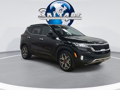 Certified 2023 Kia Seltos SX w/ SX Sunroof Package image 7