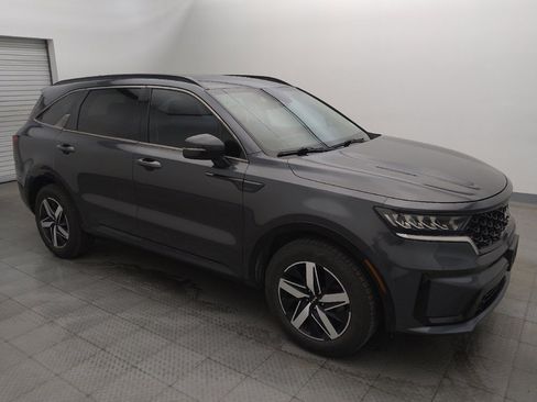 Used 2022 Kia Sorento S FWD image 11