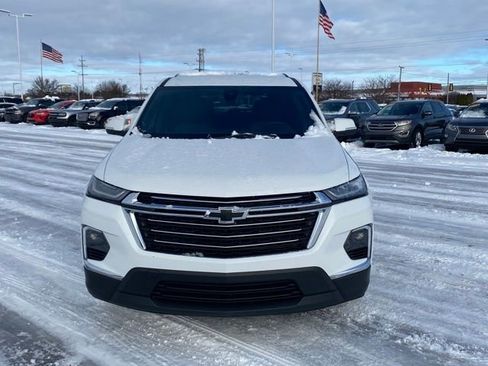 Used 2023 Chevrolet Traverse LT w/ LPO, Floor Liner Package image 2