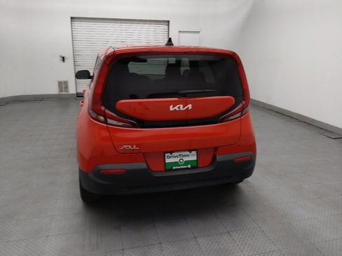 Used 2022 Kia Soul LX FWD image 6