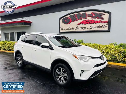 Used 2018 Toyota RAV4 XLE image 1