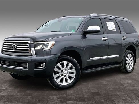 Used 2019 Toyota Sequoia Platinum image 3