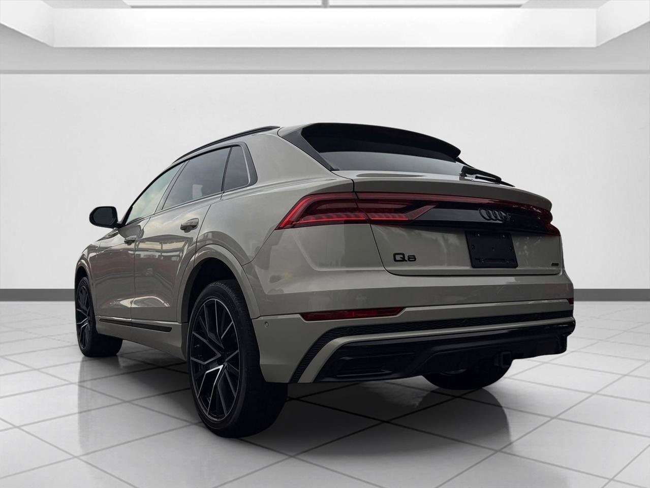 Used 2023 Audi Q8 Premium Plus AWD/4WD image 3