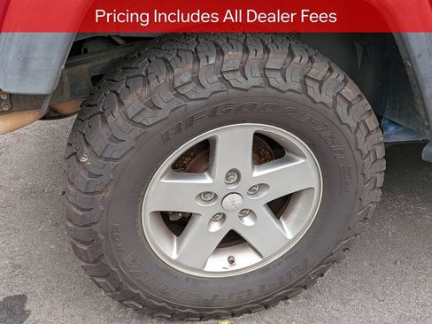 Used 2010 Jeep Wrangler Unlimited Rubicon w/ Trailer Tow Group AWD/4WD image 7