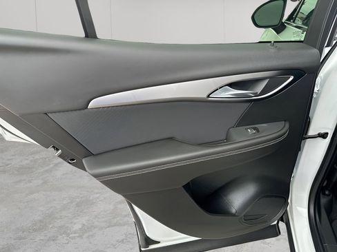 Used 2025 Buick Envision Sport Touring image 17