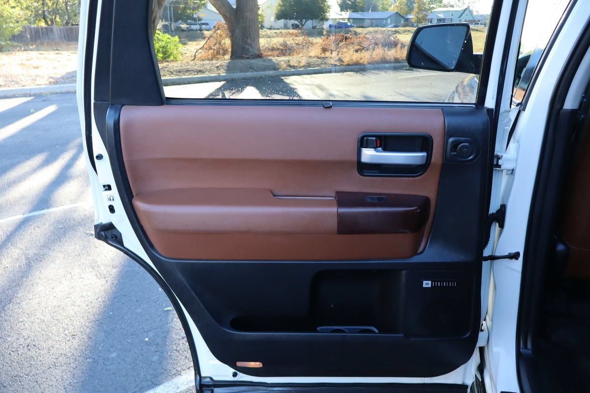 Used 2013 Toyota Sequoia Platinum AWD/4WD image 26