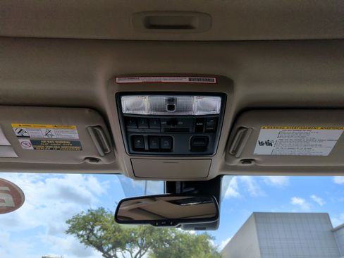 Used 2023 Toyota 4Runner SR5 Premium w/ Moonroof Package AWD/4WD image 26