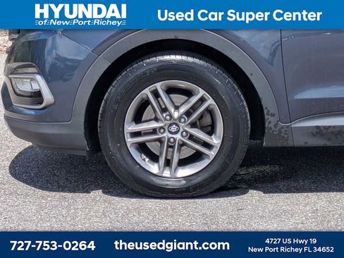 Used 2017 Hyundai Santa Fe Sport FWD image 10