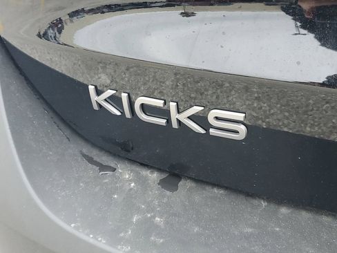New 2025 Nissan Kicks SR w/ Illumination Package image 9