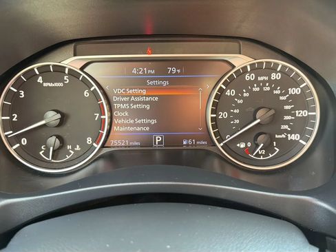 Used 2022 Nissan Altima 2.5 SR FWD image 16