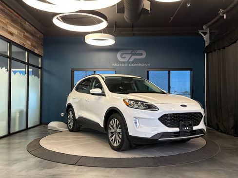 Used 2021 Ford Escape Titanium AWD/4WD image 1