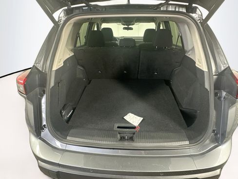 Used 2025 Nissan Rogue SV FWD image 27