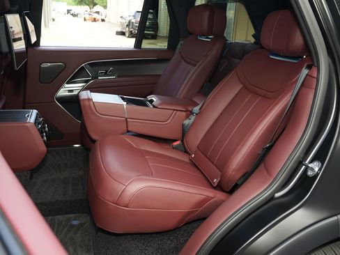 Used 2026 Land Rover Range Rover Long Wheelbase Autobiography AWD/4WD image 18