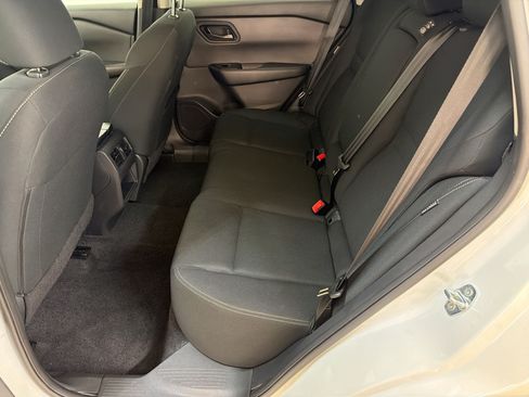 Used 2024 Nissan Rogue S AWD/4WD image 20