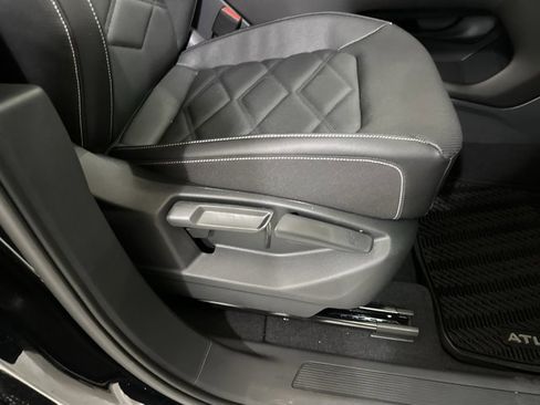 New 2026 Volkswagen Atlas SE image 37