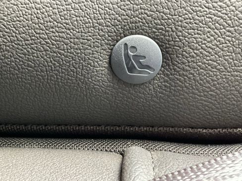 Used 2025 Chevrolet Trax LT image 16