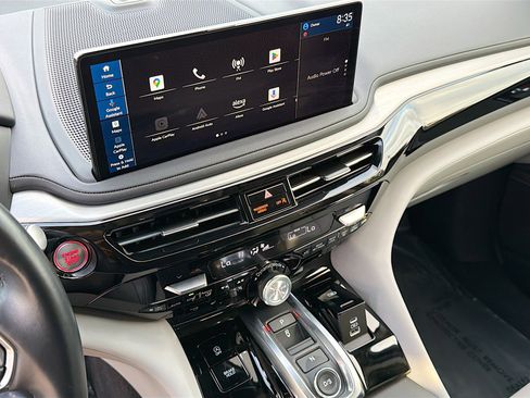 Used 2025 Acura MDX SH-AWD w/ Technology Package image 29