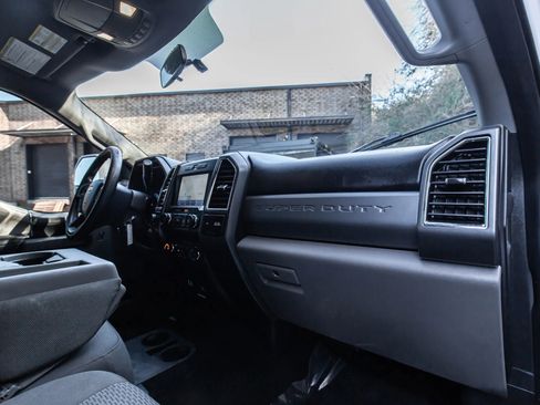 Used 2018 Ford F250 XLT w/ XLT Value Package image 30