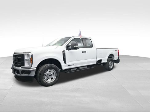 New 2026 Ford F350 XL w/ XL Chrome Package image 4