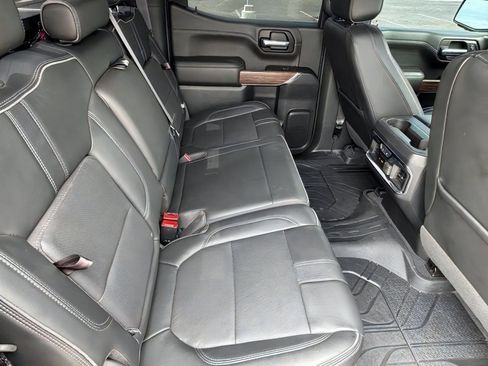 Used 2019 Chevrolet Silverado 1500 High Country w/ Technology Package AWD/4WD image 27