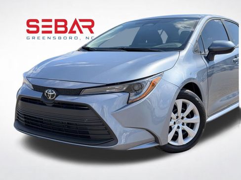Used 2026 Toyota Corolla LE FWD image 2