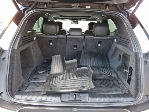 Used 2023 Land Rover Range Rover Sport SE image 27