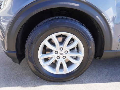 Certified 2021 Ford Explorer 2WD image 26