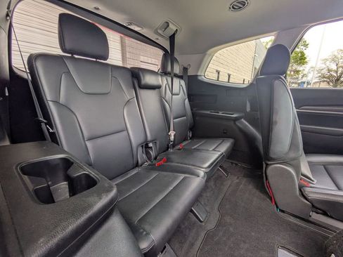 Used 2025 Kia Telluride S FWD image 30