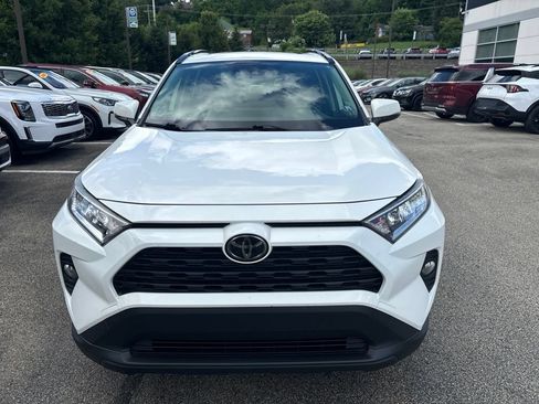 Used 2019 Toyota RAV4 XLE Premium w/ Cold Weather Package AWD/4WD image 2