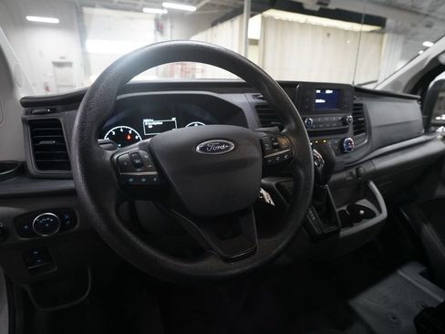 Used 2024 Ford Transit 250 Low Roof AWD w/ Exterior Upgrade Package image 4