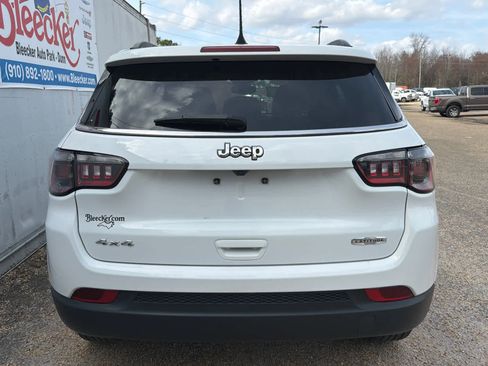 Used 2024 Jeep Compass Latitude image 4