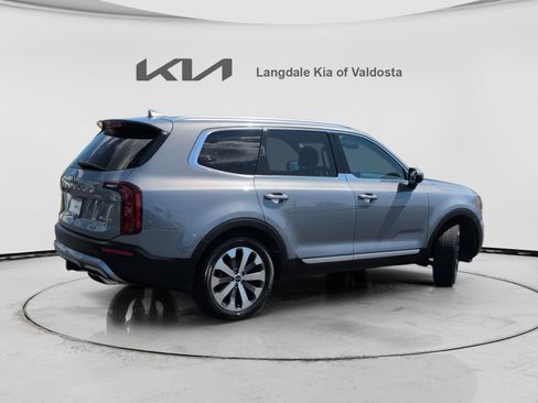 Used 2021 Kia Telluride EX w/ EX Premium Package FWD image 4
