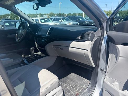 Used 2017 Honda Ridgeline RTL-E image 27