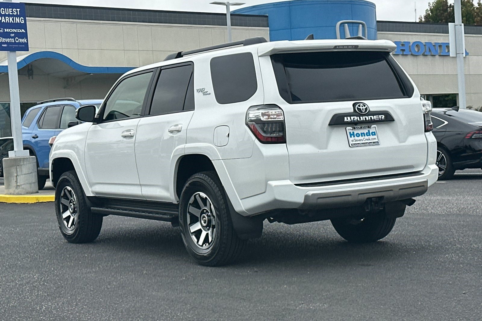 Used 2023 Toyota 4Runner TRD Off-Road Premium w/ Moonroof Package AWD/4WD image 3